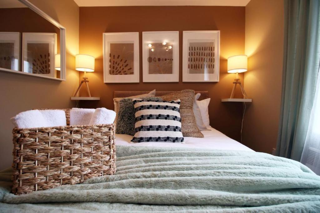 Observatory 2 Bedroom Apartment Overlooking Beach 스완지 외부 사진